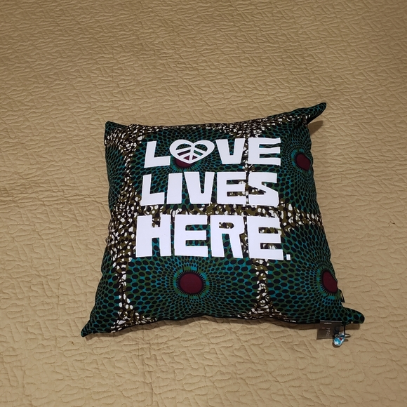 Home Essentials Other - Peperuka accent pillow